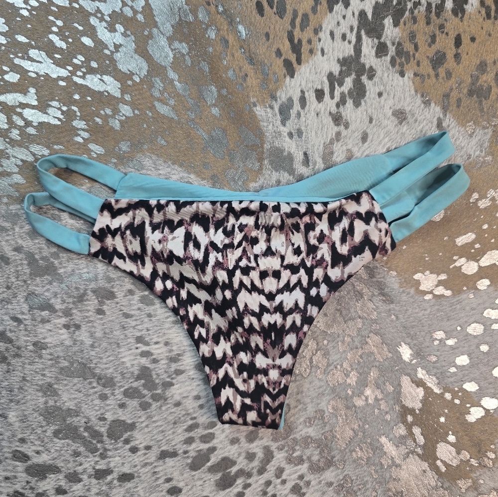 Dollboxx Women's Swim Bottom - Blue and Black Pattern Cheeky - Picture 2 of 2